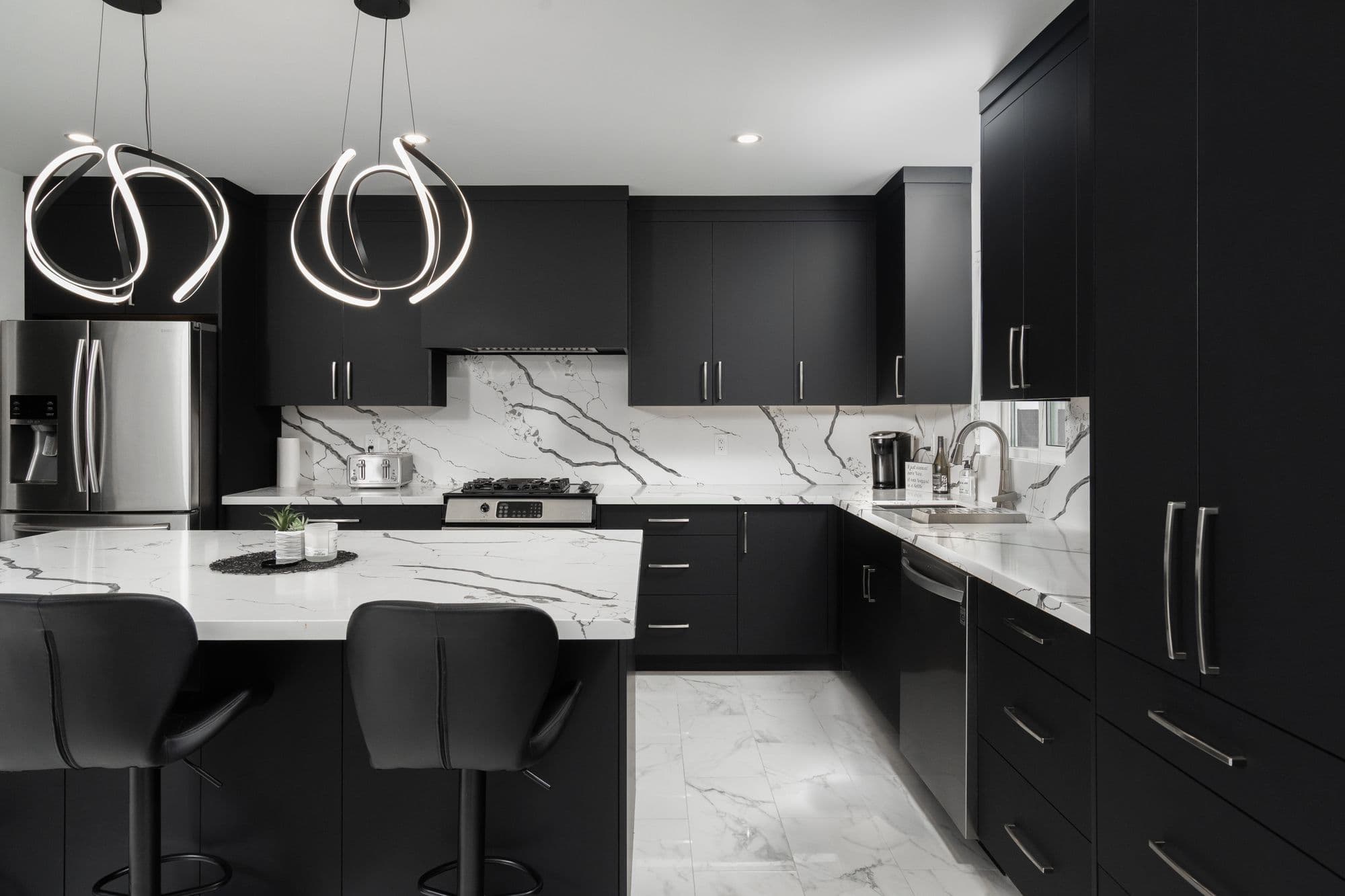 Black & Marble - Image 2