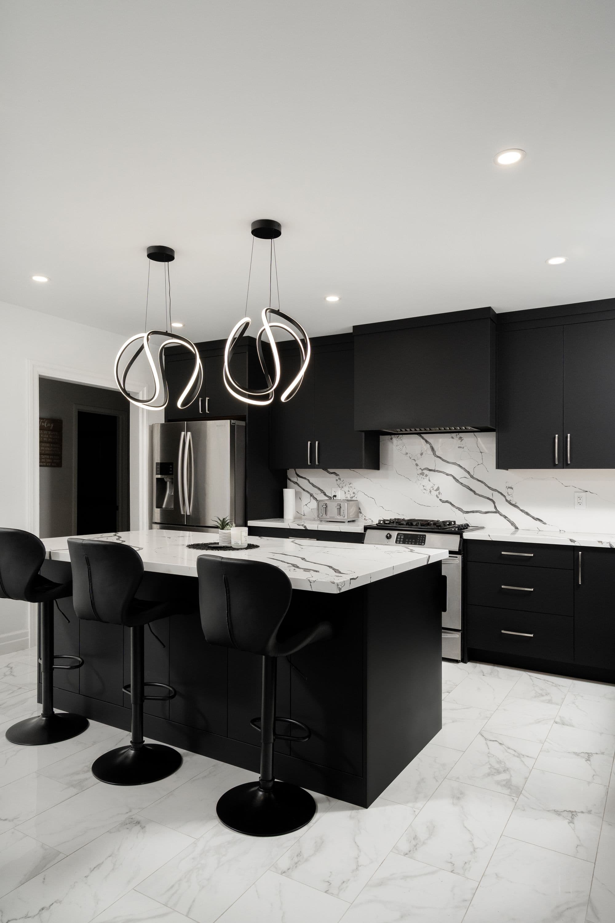 Black & Marble - Image 1