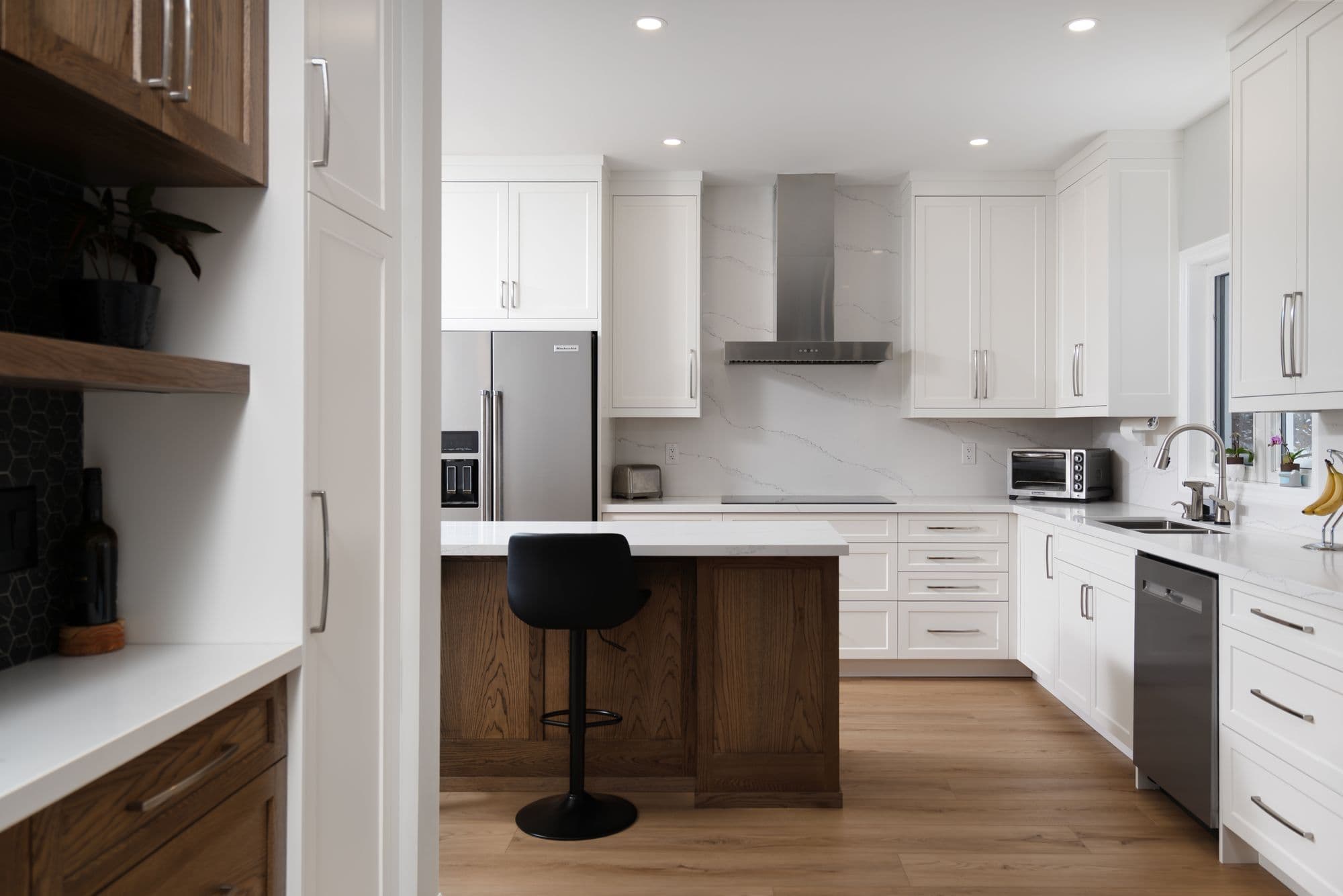 White Shaker & Oak - Image 1