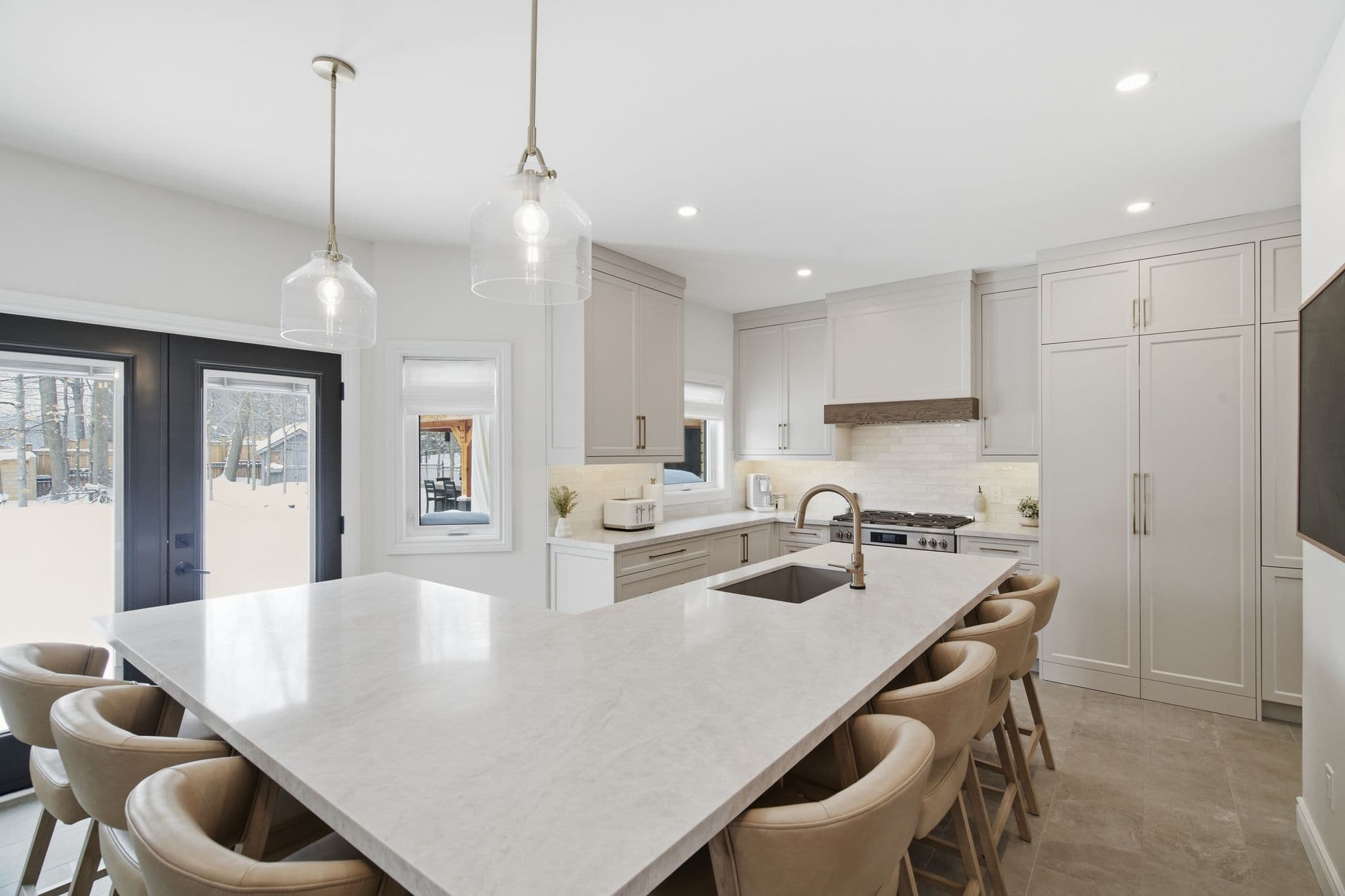 Soft Grey & Brass - Image 3