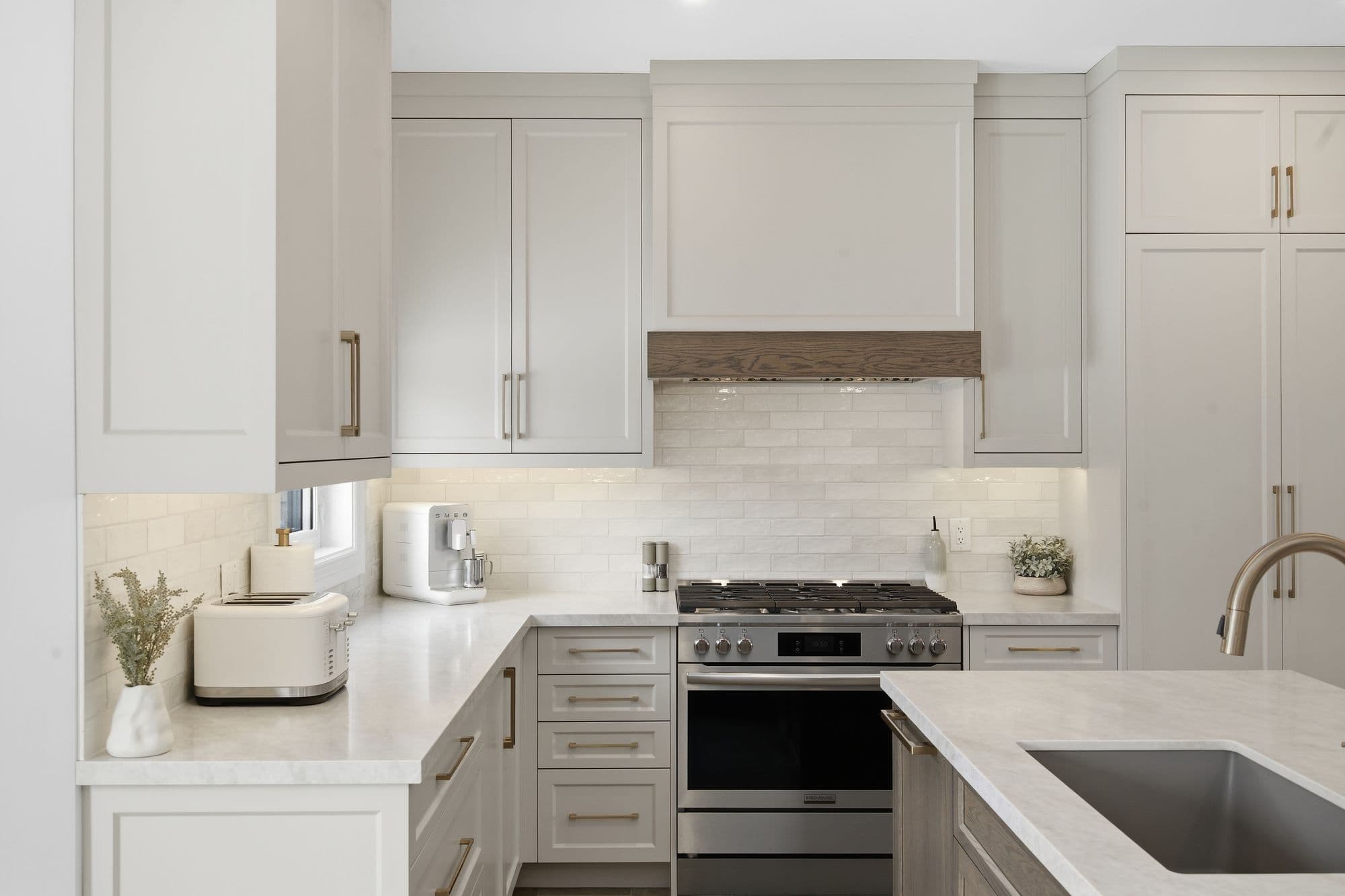 Soft Grey & Brass - Image 5