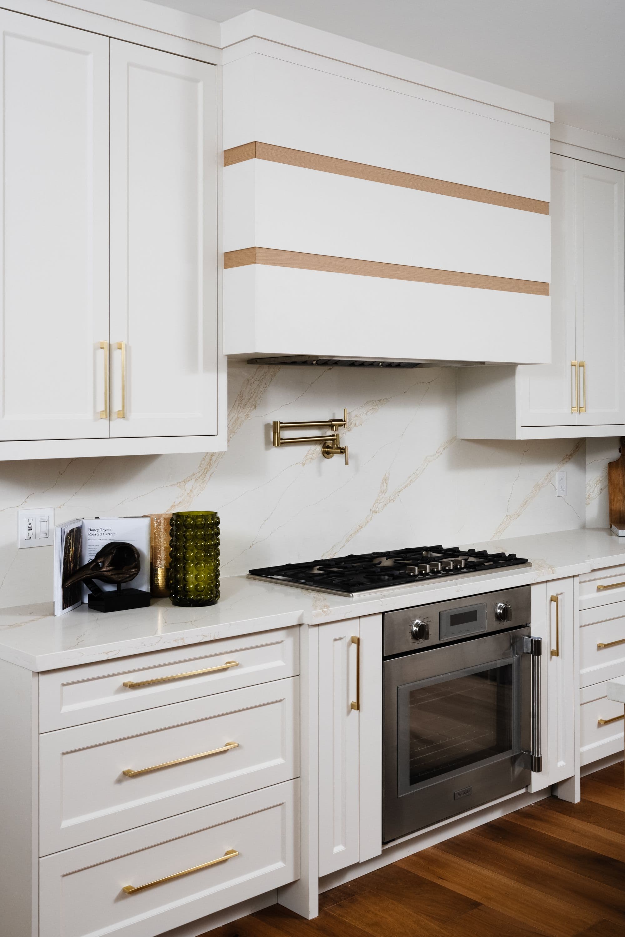 White, Gold, & Oak - Image 5