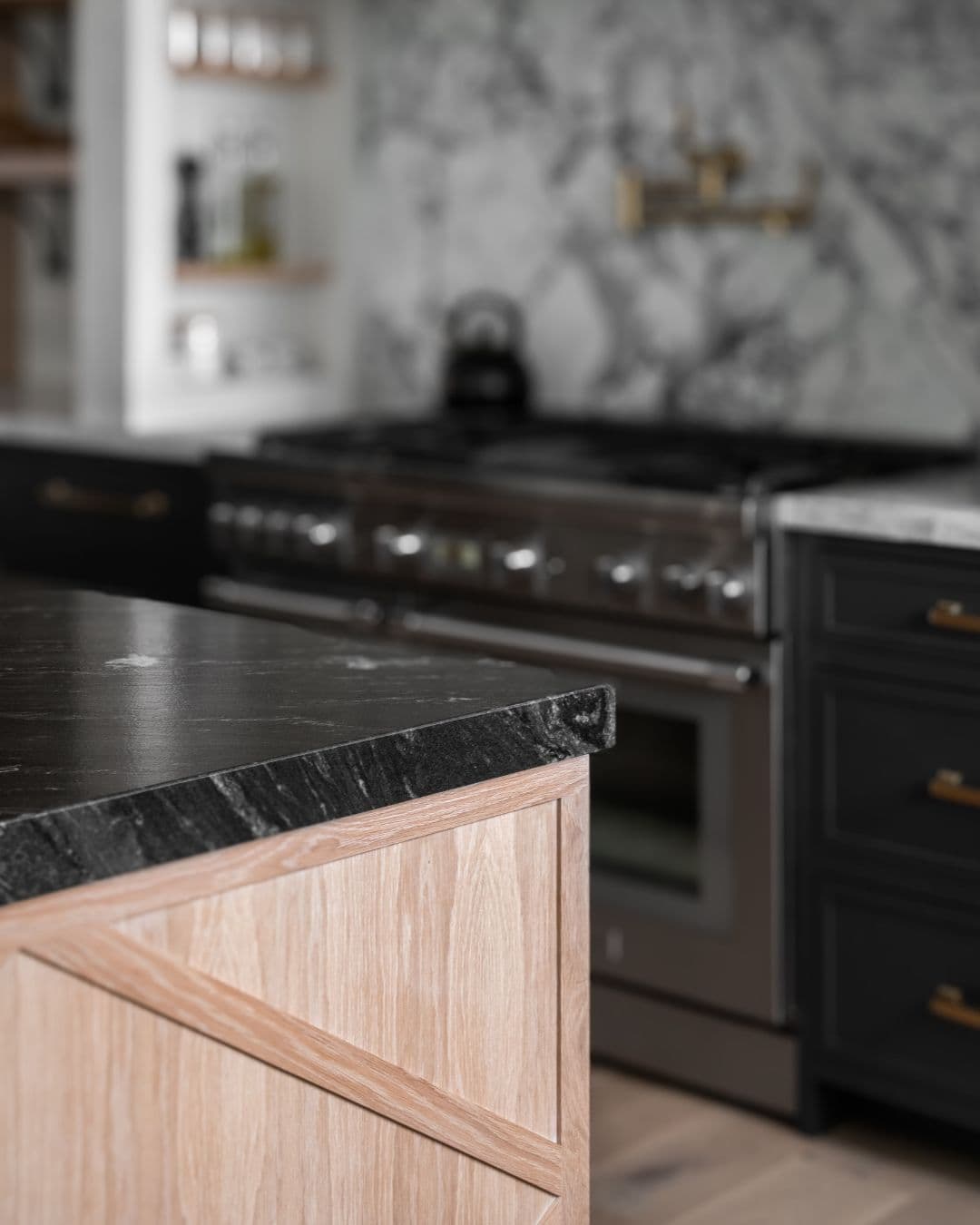 Marble & Matte Black - Image 4