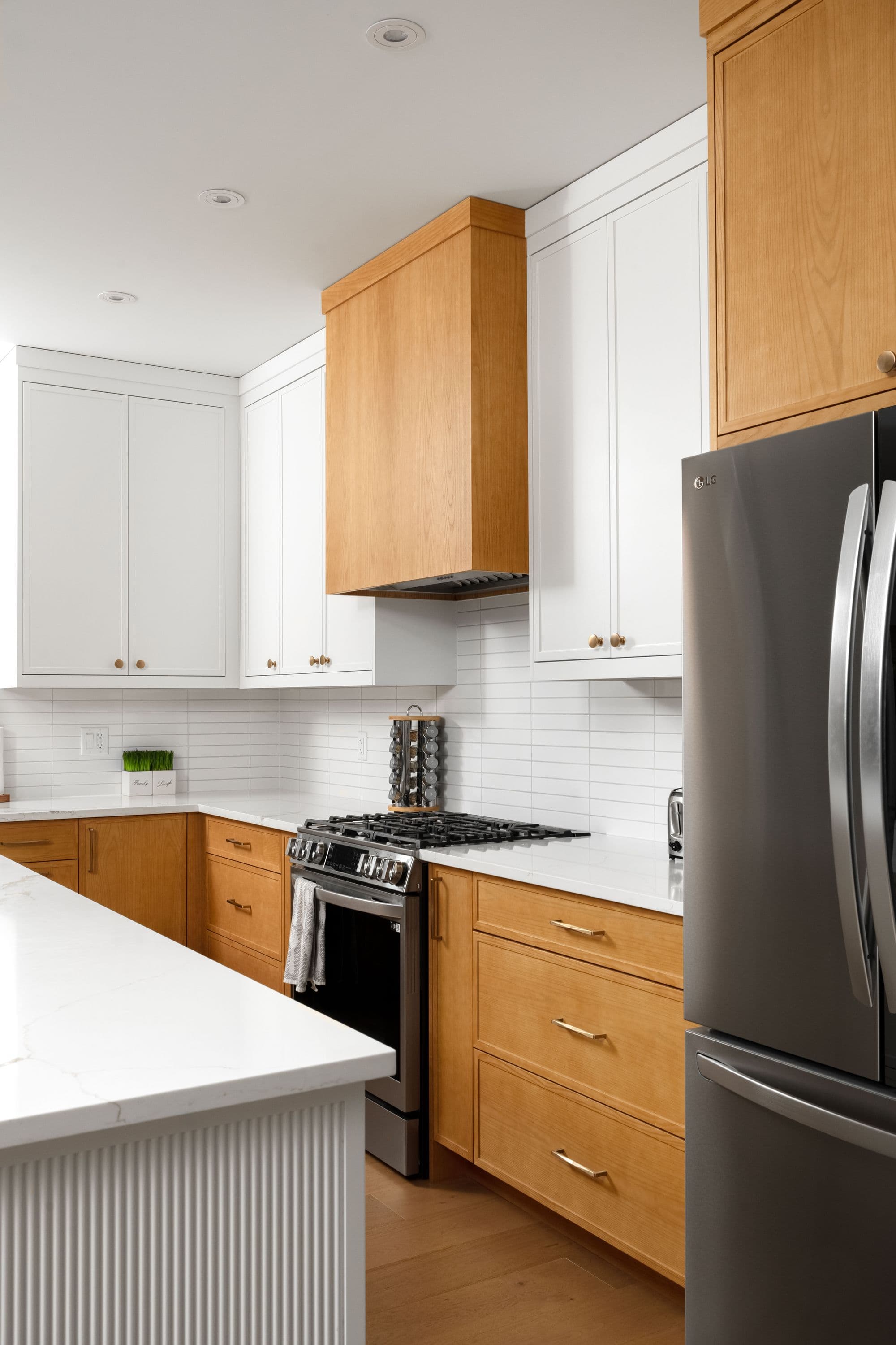 Two-Tone Oak - Image 3