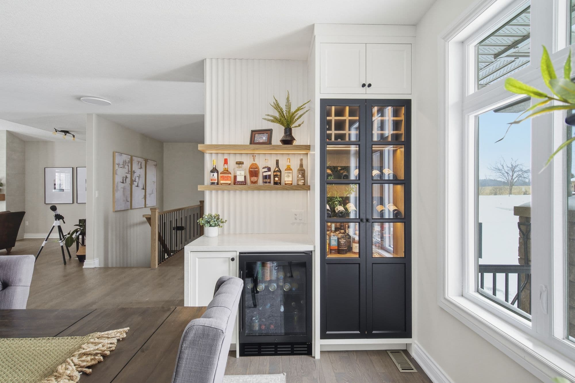 The Entertaining Suite - Image 3