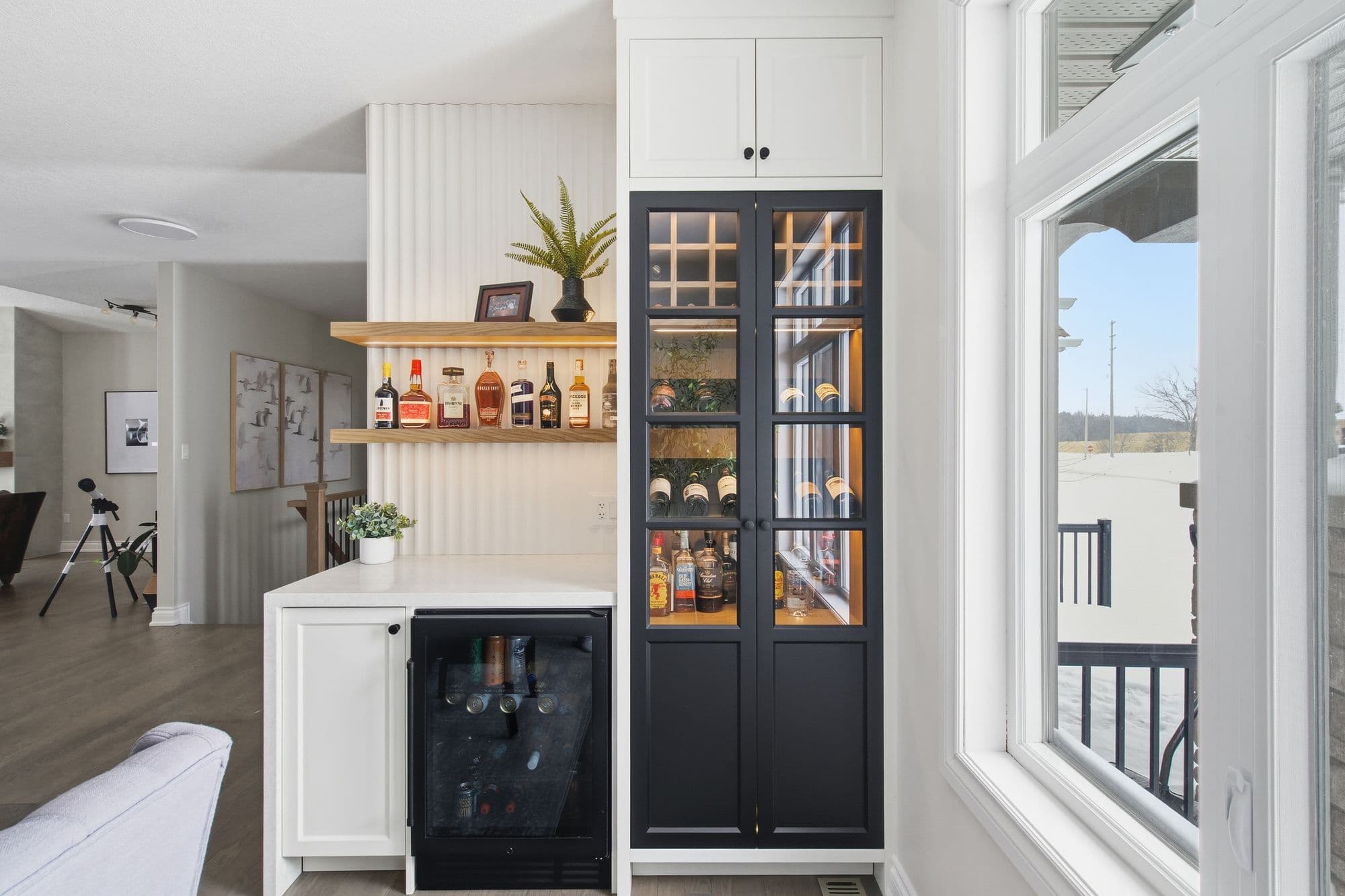 The Entertaining Suite - Image 2