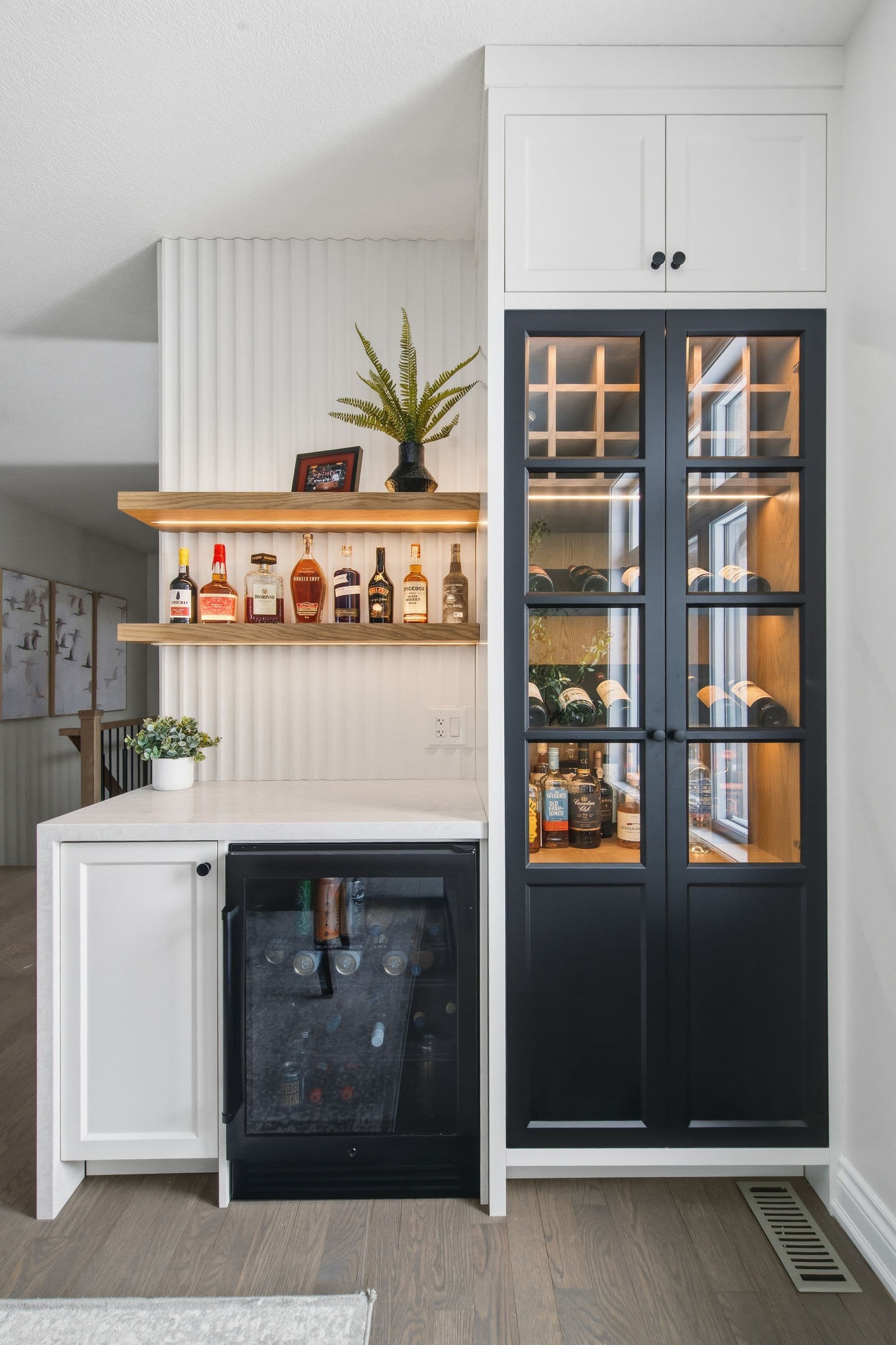 The Entertaining Suite - Image 1