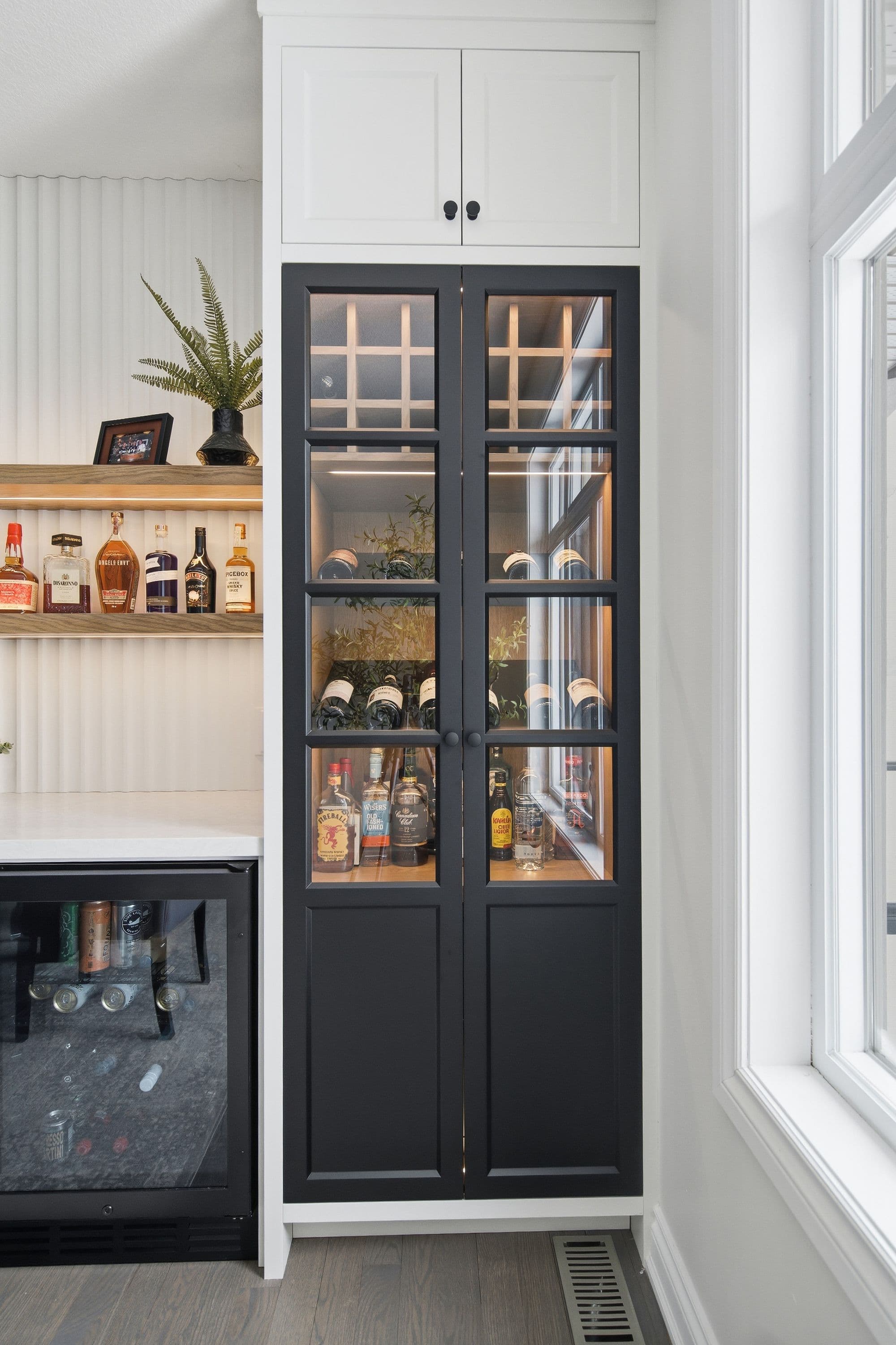 The Entertaining Suite - Image 10