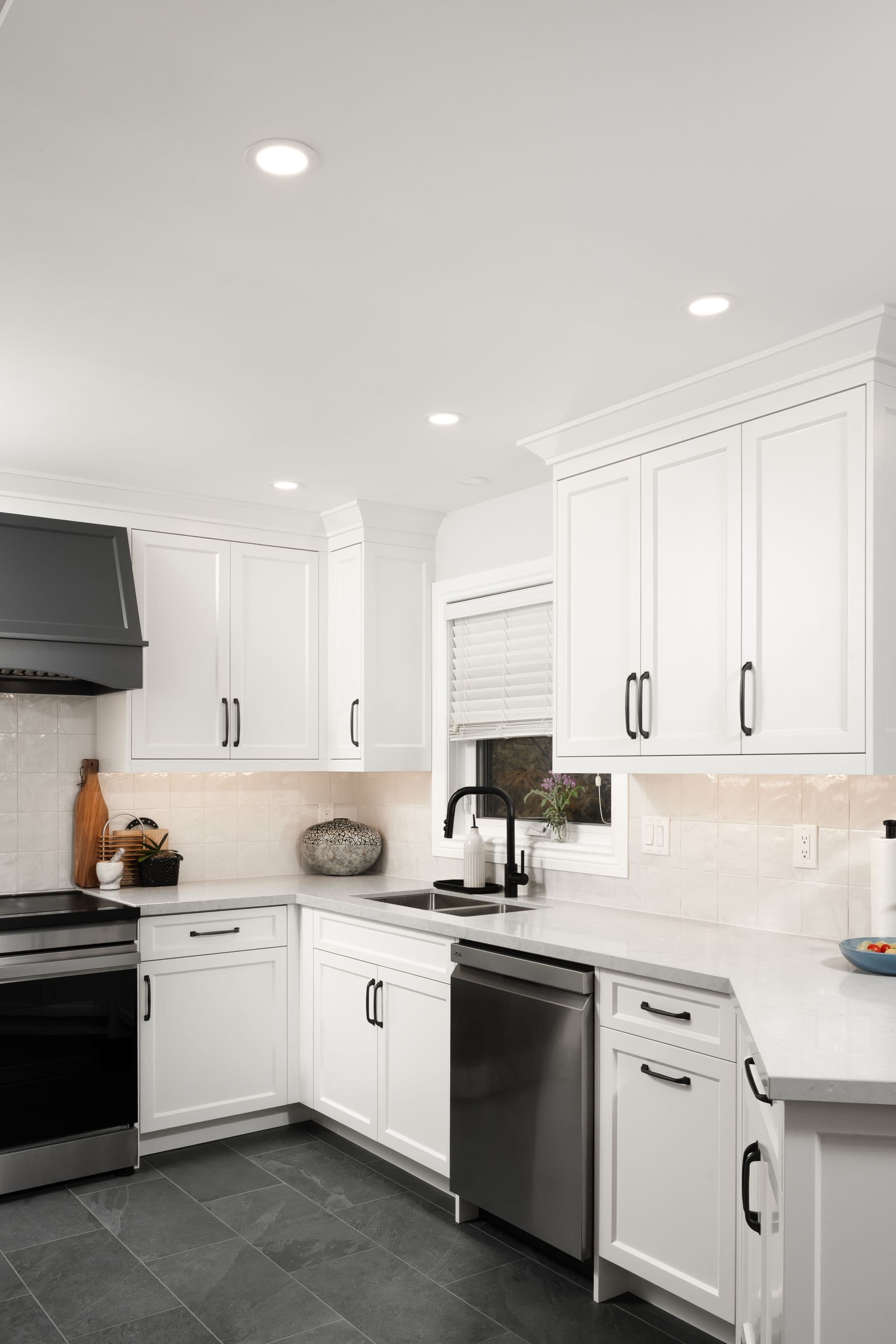 Charcoal & White - Image 2