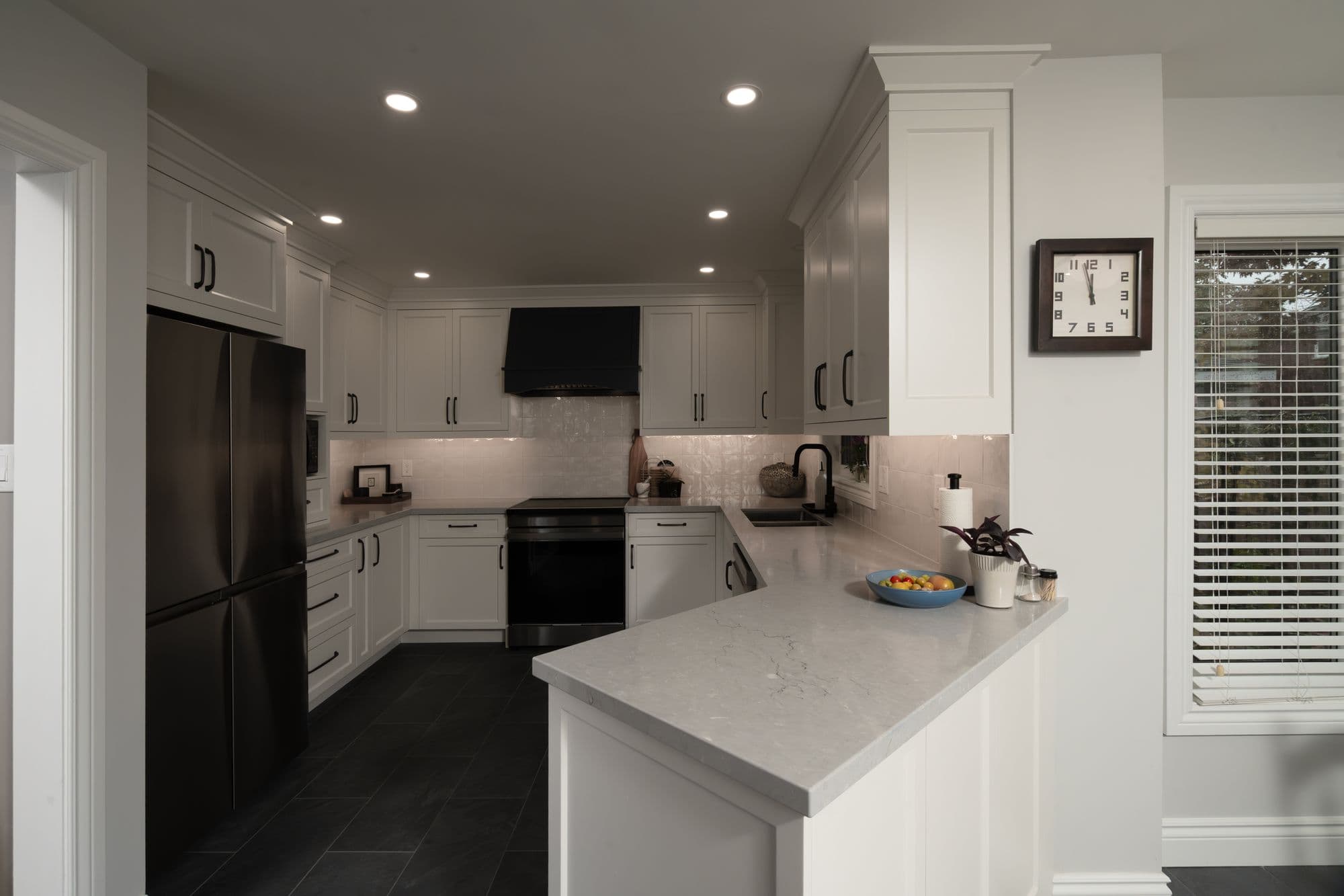 Charcoal & White - Image 5