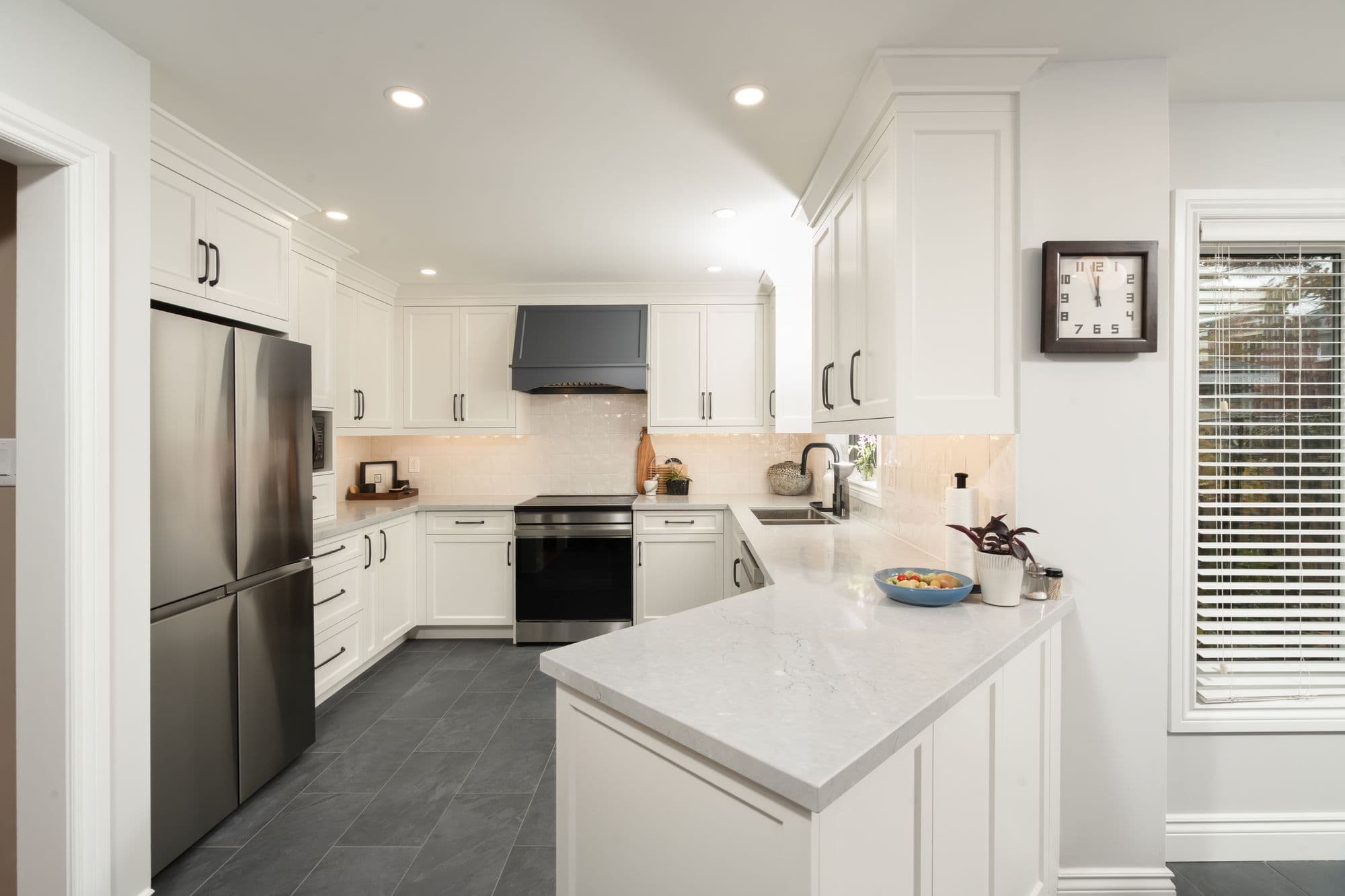 Charcoal & White - Image 6