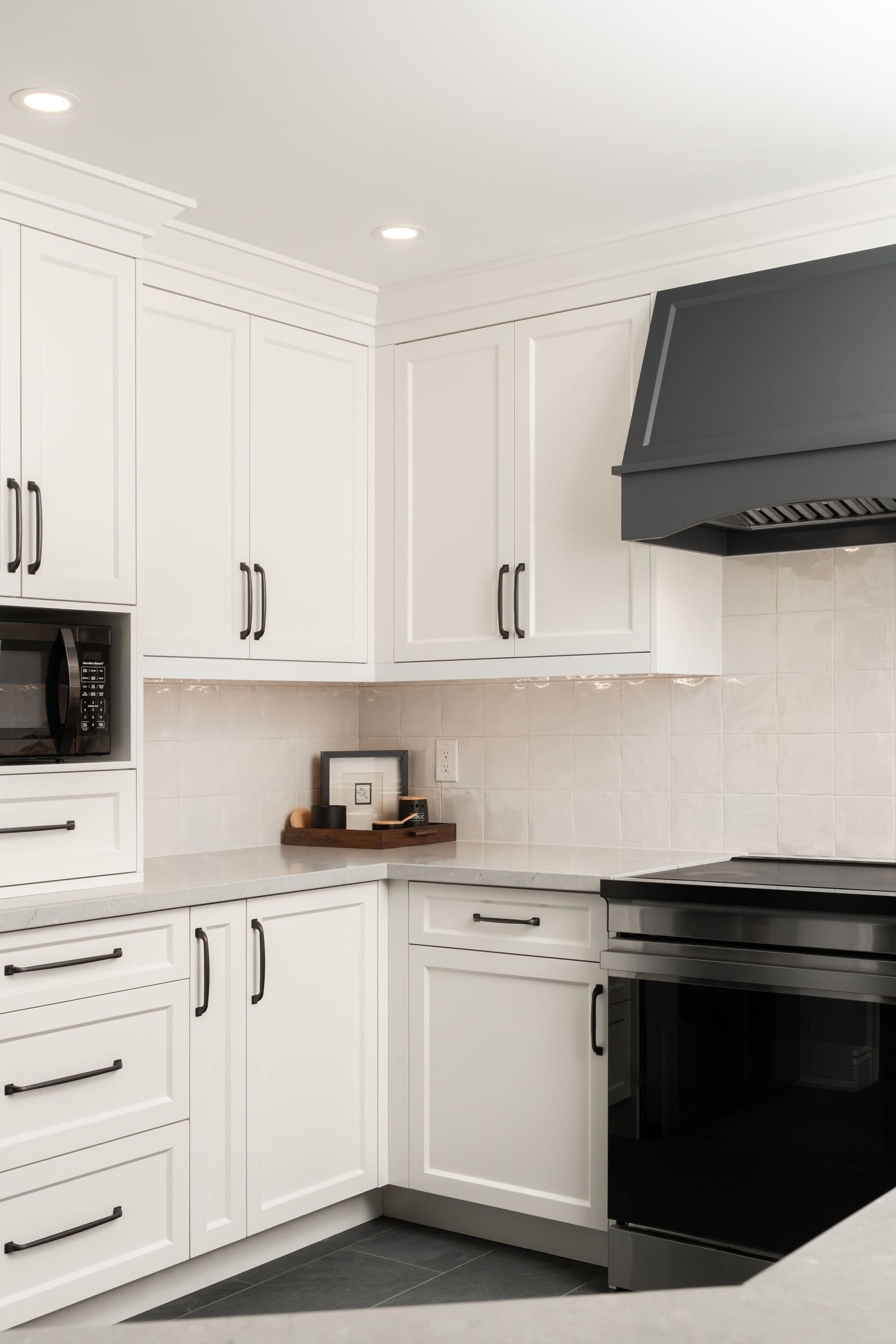 Charcoal & White - Image 7