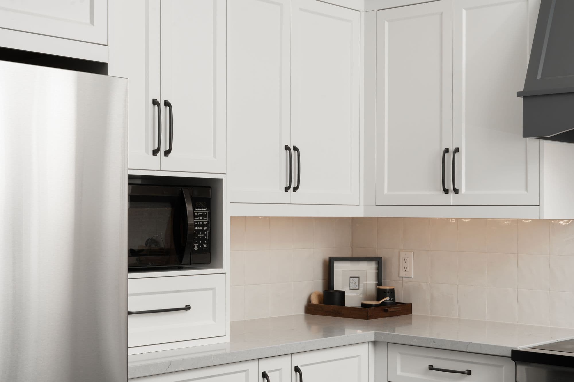 Charcoal & White - Image 9