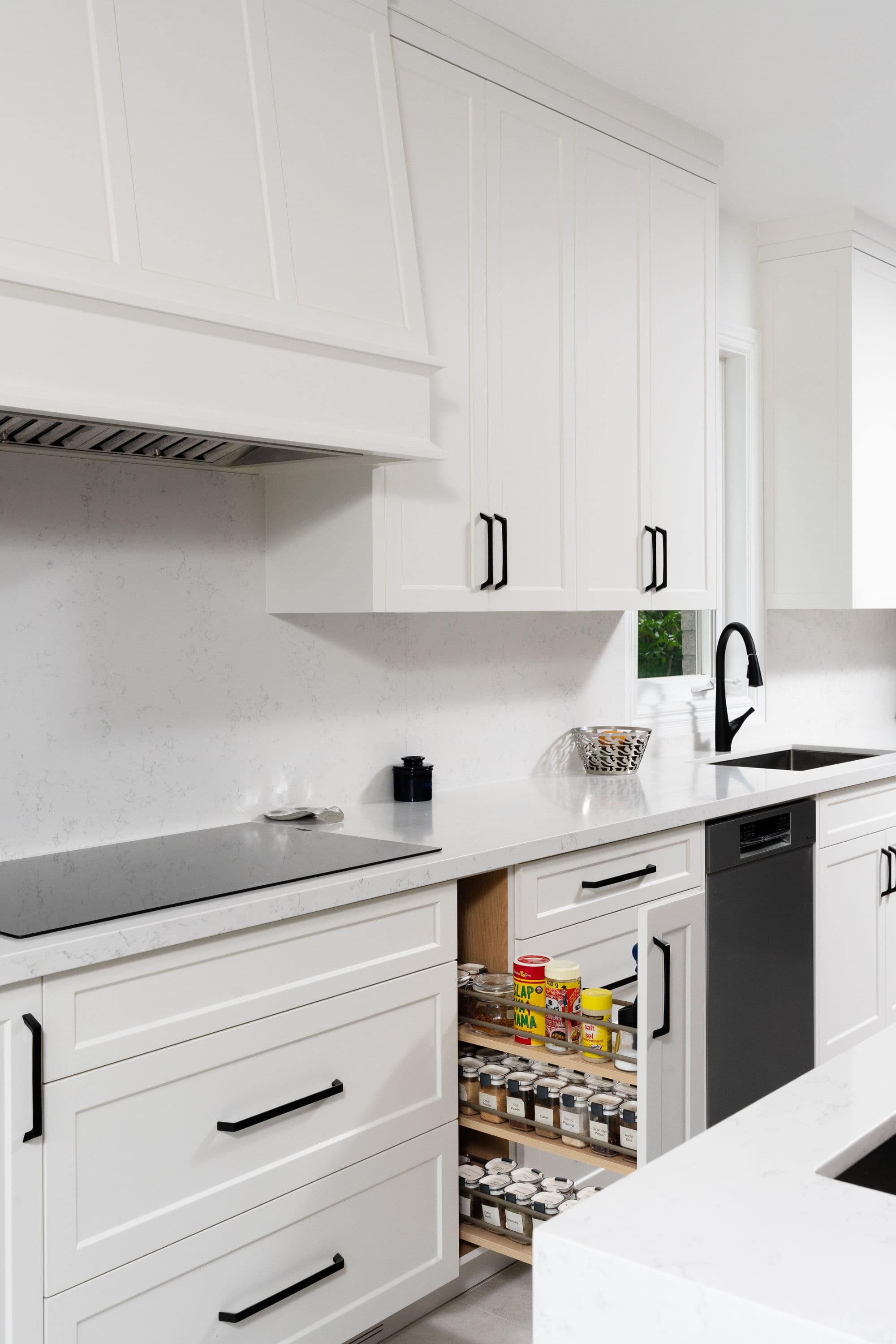 White Temptation - Image 4