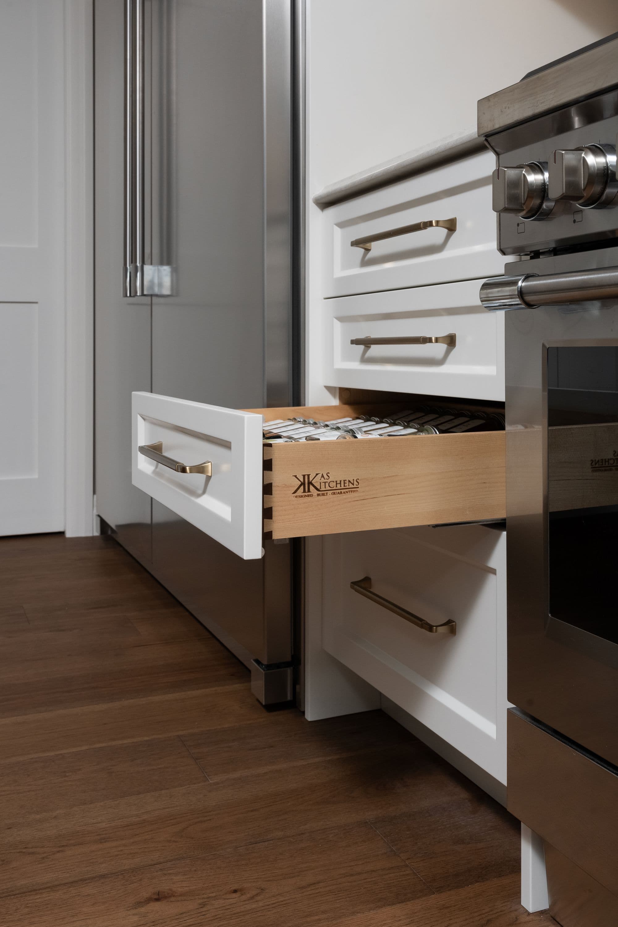 Natural Textures Kitchen - Image 7