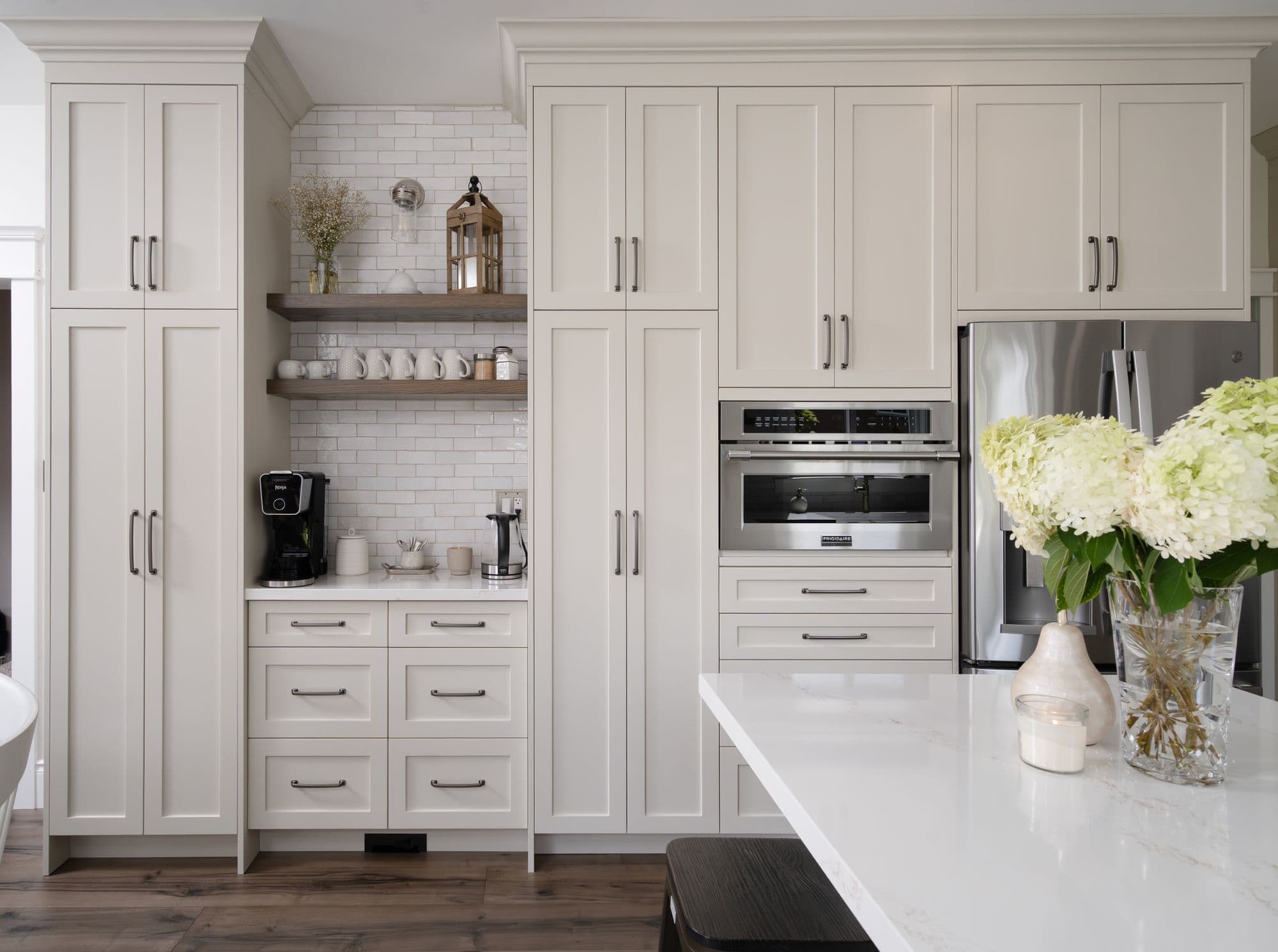 The Farmhouse White - Image 1