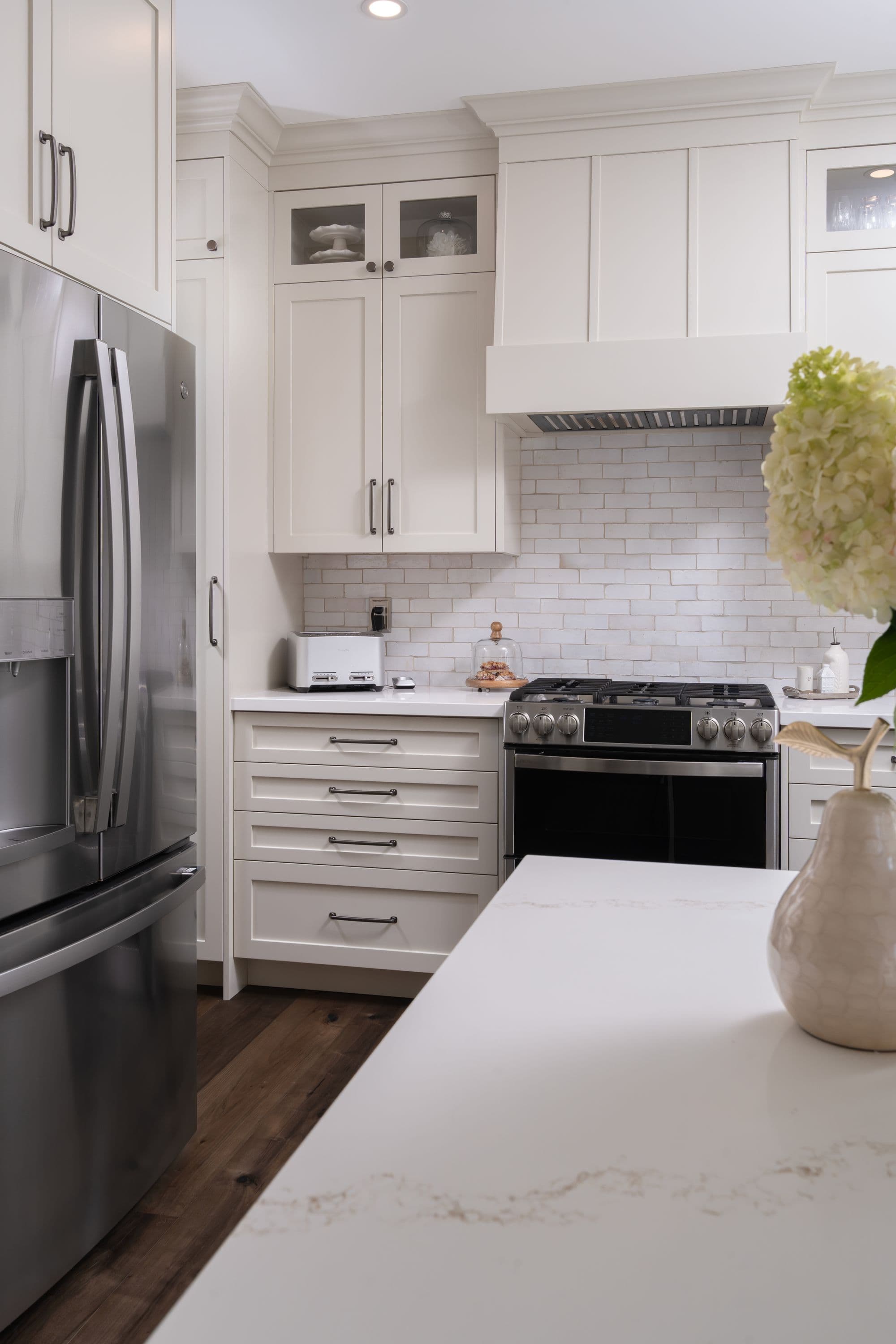 The Farmhouse White - Image 3